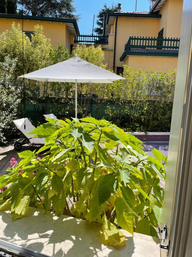 Villa Arzilla Desenzano del Garda Exterior foto